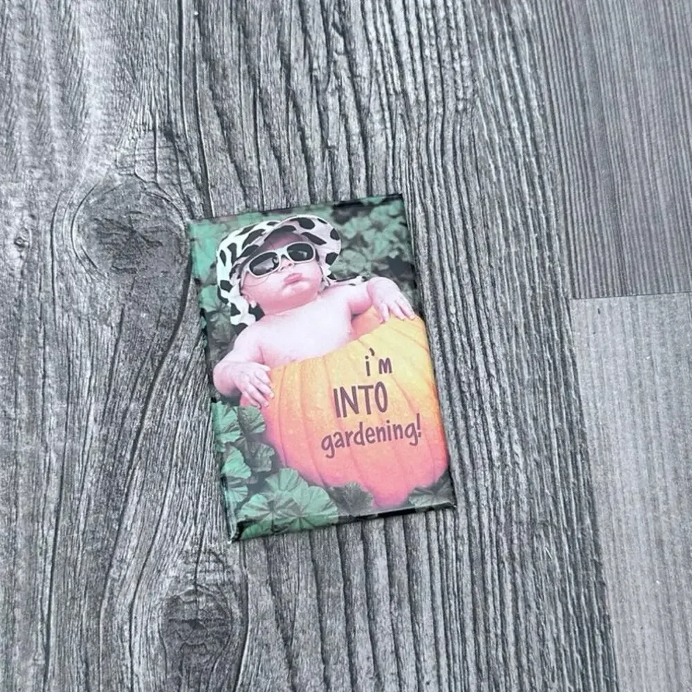 funny y2k vintage im in gardening magnet